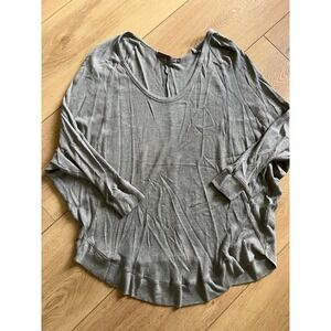 Keep The Peace Gray Waffle Knit Long Sleeve Scoop‎ Neck Top Women's Size M